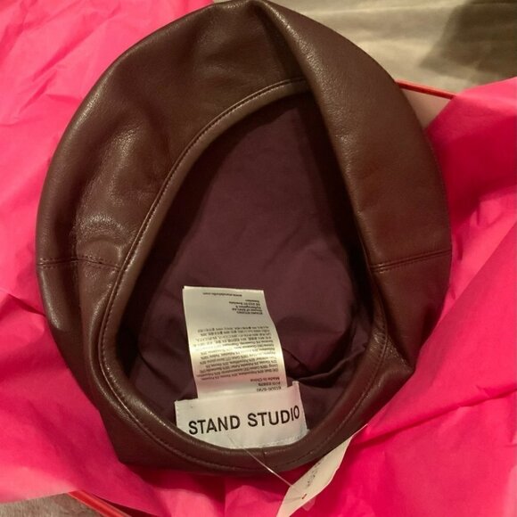 Stand Studio Nwt Freida Faux Leather Beret in Burgundy - Picture 8 of 8